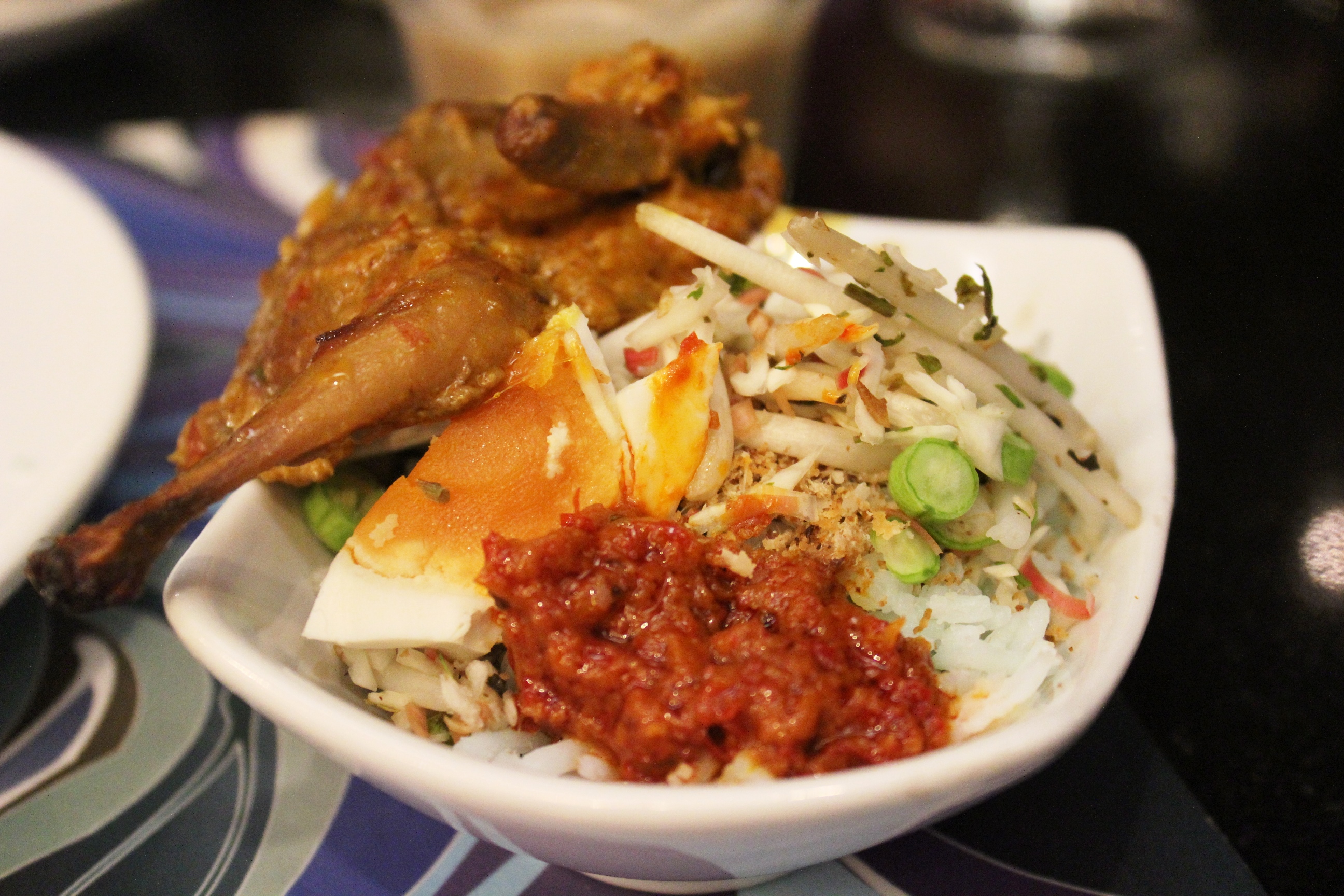 Pemenang! Nasi kerabunya setanding dimakan dekat Kelantan.